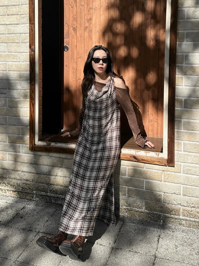 綁帶垂墜棉質格紋開衩洋裝1