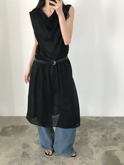 垂墜領口透膚背心洋裝2