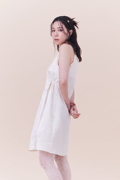 約會小女人點點緞面洋裝6