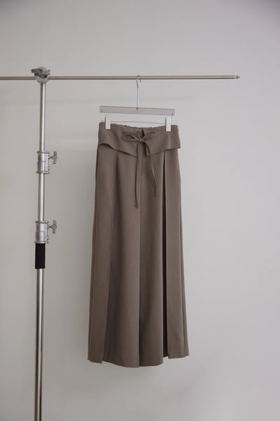 綁結大翻腰設計好比例寬褲10