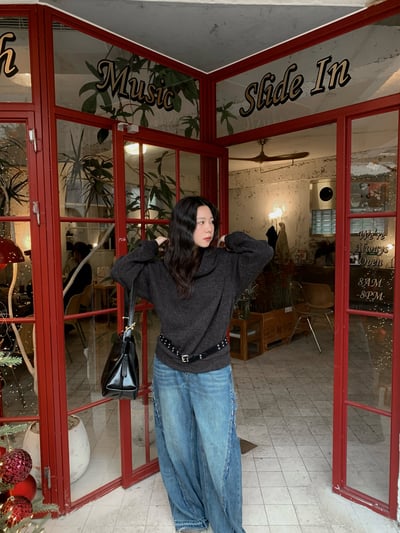 一體成型連帽設計上衣10