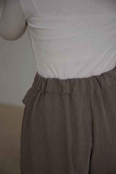 綁結大翻腰設計好比例寬褲9