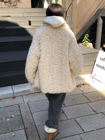 時髦小翻領毛絨絨外套9