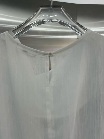 垂墜領口透膚背心洋裝8