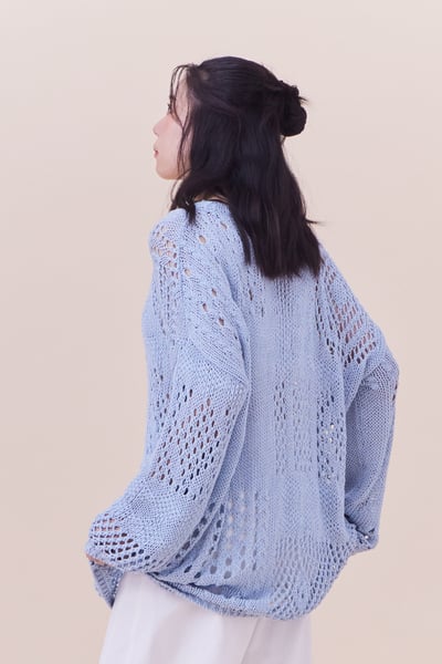 春天來了粗織簍空設計上衣1