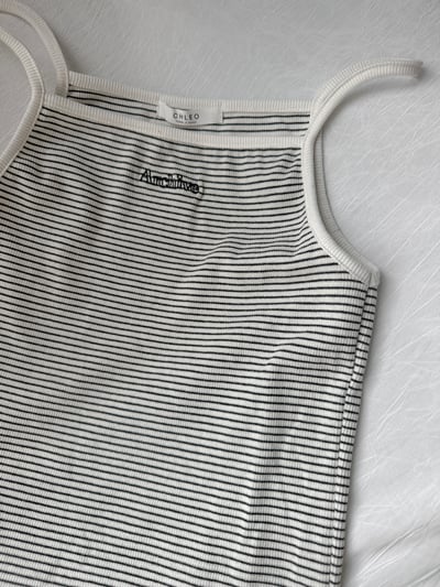 經典質感刺繡LOGO條紋背心6