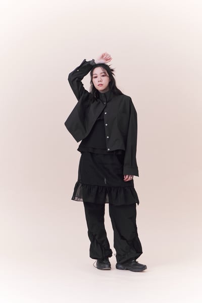 單穿就有型抽繩立領襯衫8