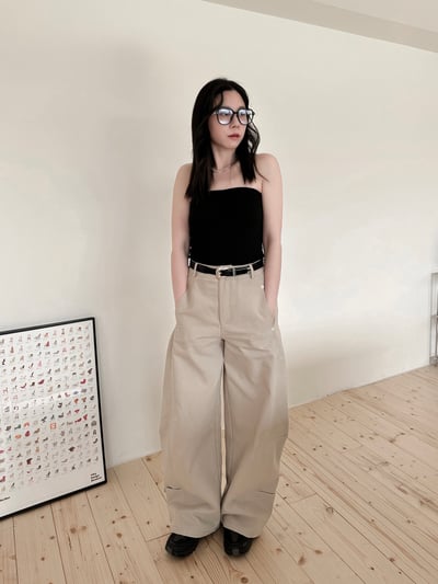 鉚釘設計反摺褲管附腰帶牛仔長褲12