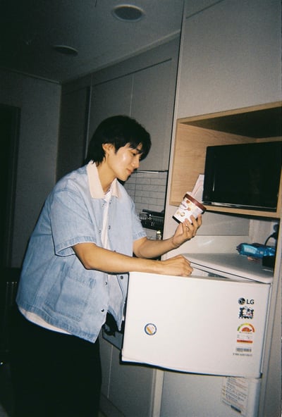 歐巴的針織拼接牛仔襯衫2