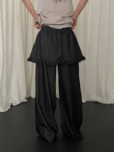 自帶裙擺軟料牛仔長褲1