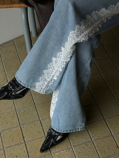 側拼蕾絲直筒牛仔褲3