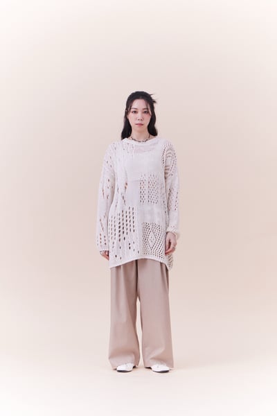 春天來了粗織簍空設計上衣10