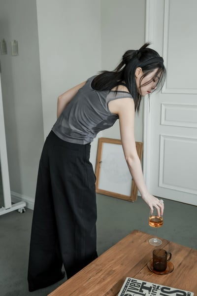 小眾設計款渲染透膚背心/上衣2