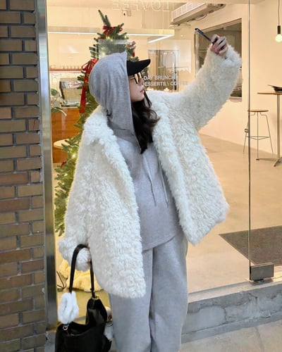 時髦小翻領毛絨絨外套6