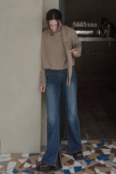 刷色開衩牛仔喇叭褲3