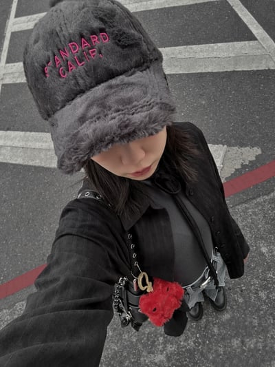 超好摸毛絨撞色挺版棒球帽10