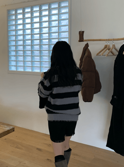 海毛質感開領條紋上衣6