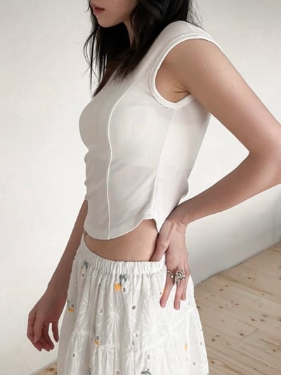 舒服軟綿圓弧設計背心1