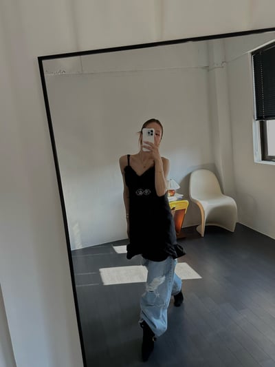 高級感刺繡絨面細肩洋裝12