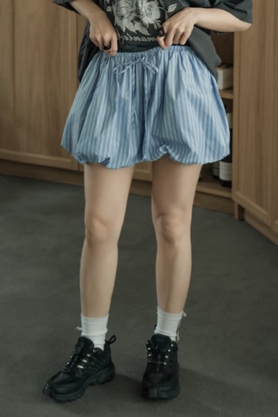 今夏必備花苞條紋短褲1