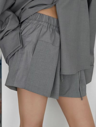 鬆緊拼接西裝條紋短褲10