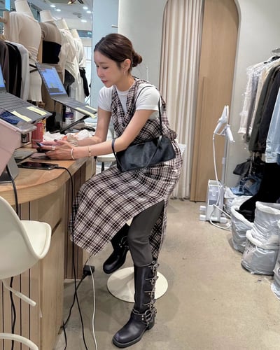 綁帶垂墜棉質格紋開衩洋裝12