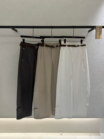 鉚釘設計反摺褲管附腰帶牛仔長褲9