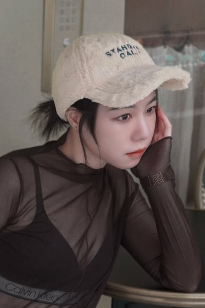 超好摸毛絨撞色挺版棒球帽8