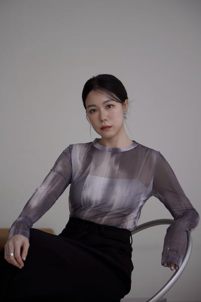 隨性渲染透膚上衣4