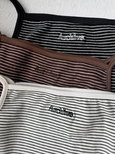 經典質感刺繡LOGO條紋背心5