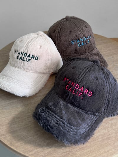 超好摸毛絨撞色挺版棒球帽1