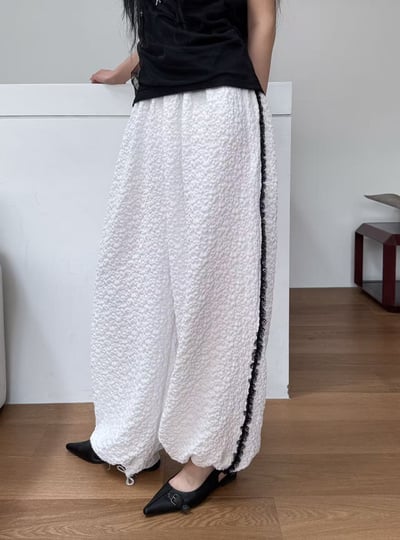 滿版小花布料拼接蕾絲長褲2