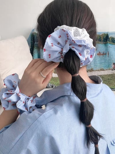小紅點綴格紋大髮圈2