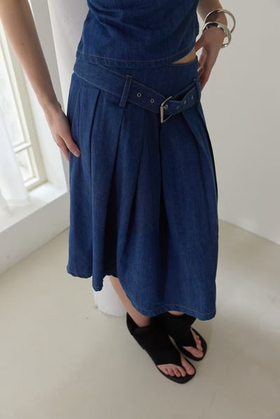 經典簡約附腰帶牛仔裙（成套）1