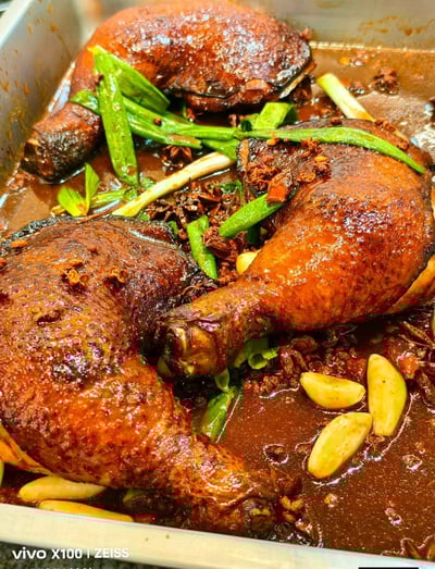 5/7(四) B班 山東燒雞捲餅+梅干扣肉竹筍包+金沙椰香千層油糕 / 陳琪琮老師2