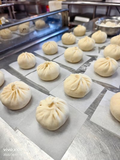 5/7(四) B班 山東燒雞捲餅+梅干扣肉竹筍包+金沙椰香千層油糕 / 陳琪琮老師5