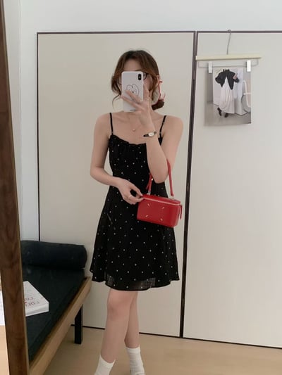 Look5 內搭短T+小花吊帶短洋5