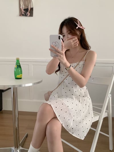 Look5 內搭短T+小花吊帶短洋4