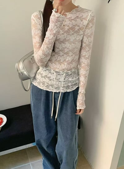 Look 2 刺繡綁帶背心+小花花半身裙3