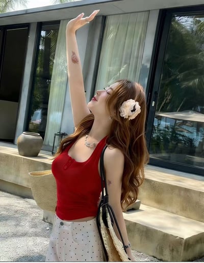 繞脖短版小背心7