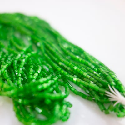 2 CUT BEADS 11°8
