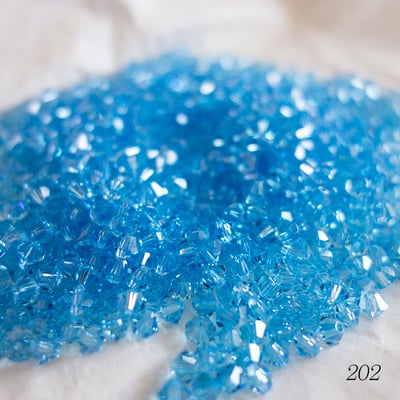 SWAROVSKI 5301 4MM 菱形10-顆11