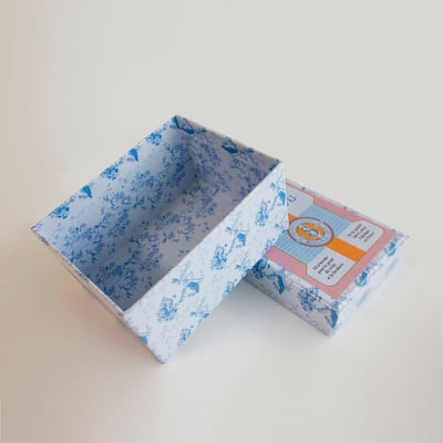 現貨-STORAGE BOX SPOOLS POLYVALENT THREAD10