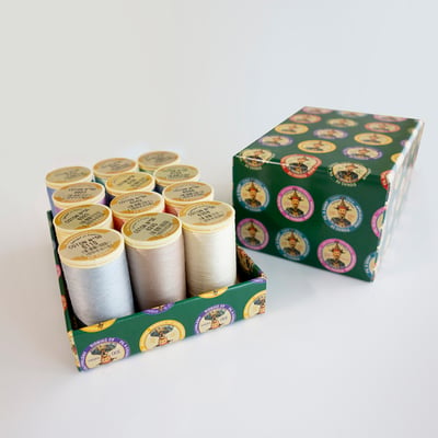 現貨-馬卡龍 12色 POLYVALENT BOX 12 SPOOLS PASTEL TONES4
