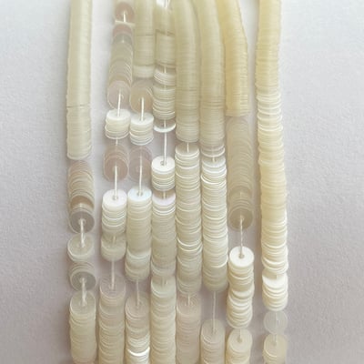 LM-White perliane color n° 4501-4mm2