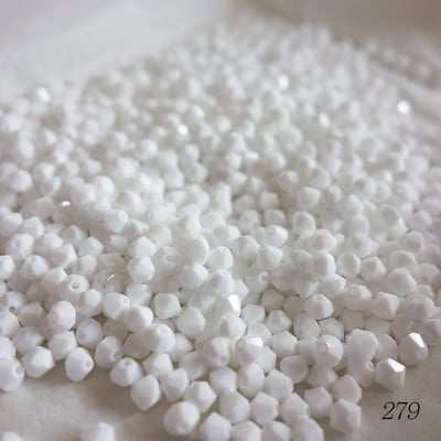 SWAROVSKI 5301 4MM 菱形10-顆9