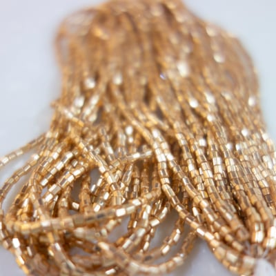 2 CUT BEADS 10°4