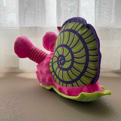 KONG Tropics Rattlez Snail 粉紅蝸牛4