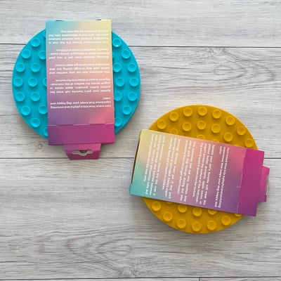 Pink Papyrus Lick Mat 慢食舔食盤10