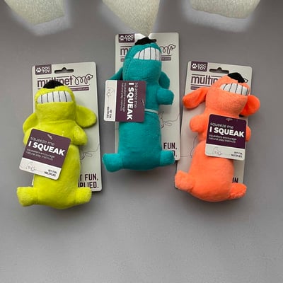 Multipet Loofa Dog 魯發啾啾玩具4